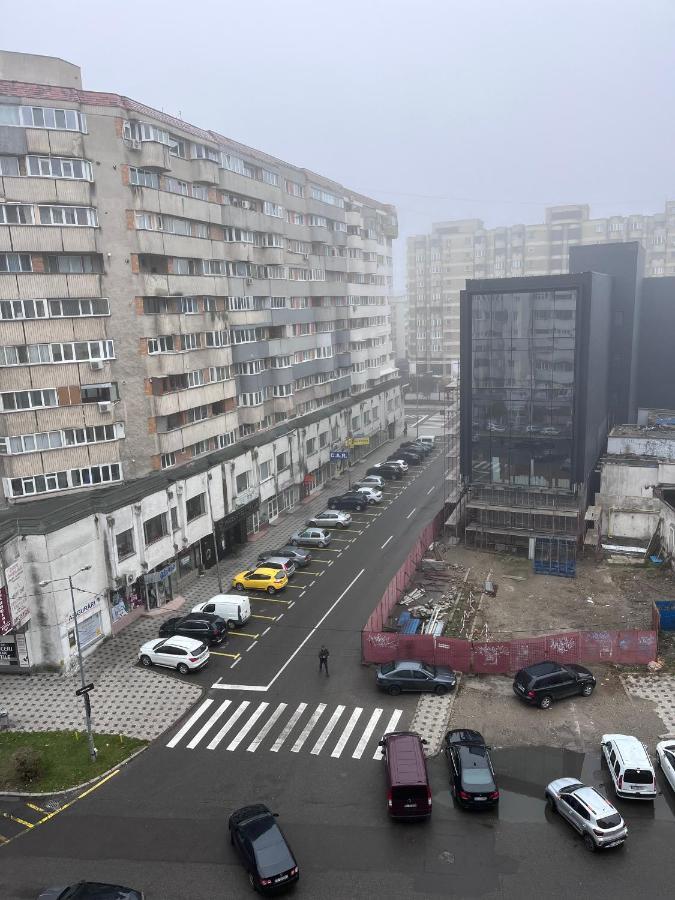 Apartament In Centrul Orasului Bacau Luaran gambar